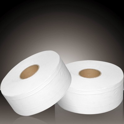 mức tiêu dùng hàng giấy vệ sinh cuộn lớn